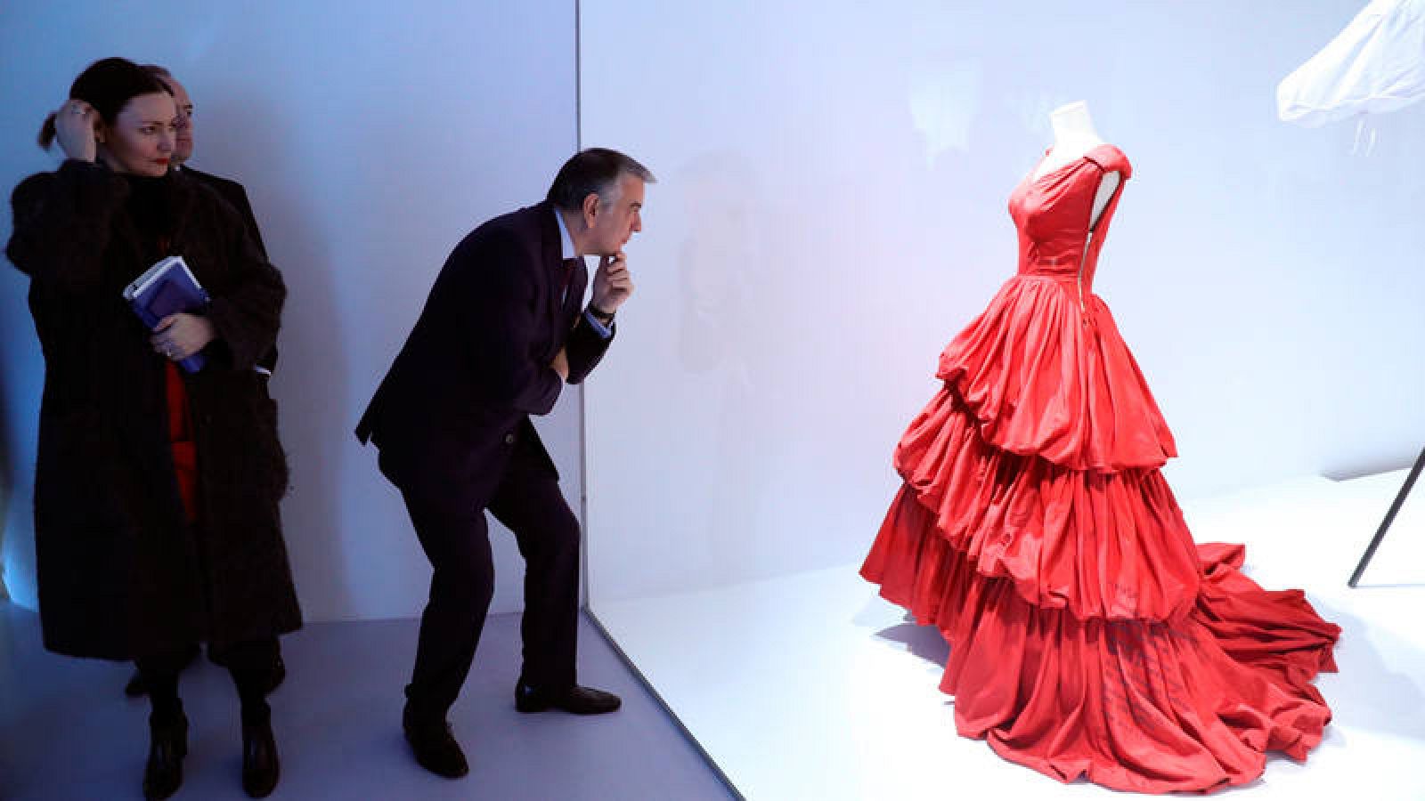 Competidores extraer empresario Cristóbal Balenciaga, el gran maestro que hizo de la nada el todo