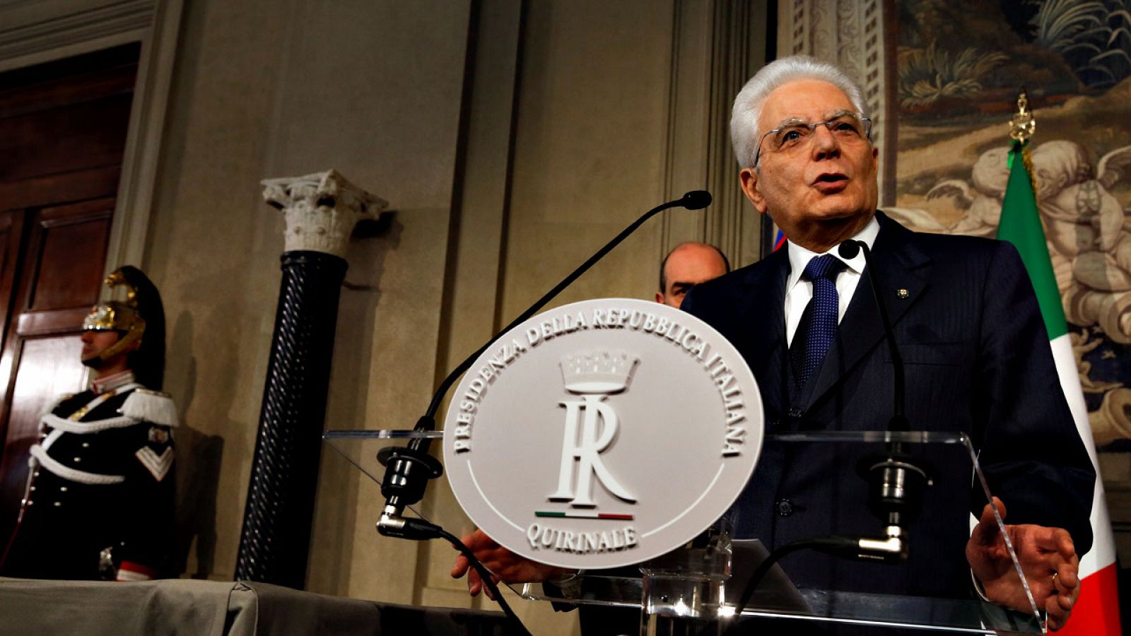 El presidente de la República de Italia, Sergio Mattarella, tras cerrar la primera ronda de consultas para formar gobierno
