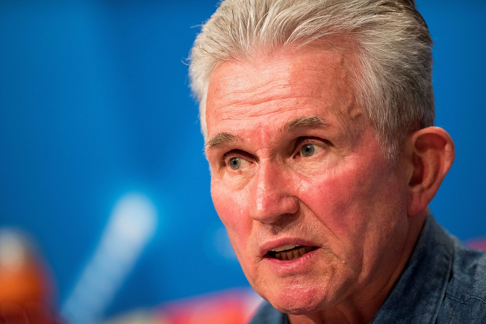 El entrenador del Bayern de Munich, Jupp Heynckes, ofrece una rueda de prensa en Múnich.