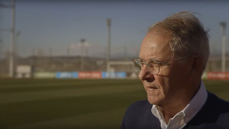 El periodista deportivo José Ángel de la Casa, en un fotograma del documental 'Un señor de la casa'