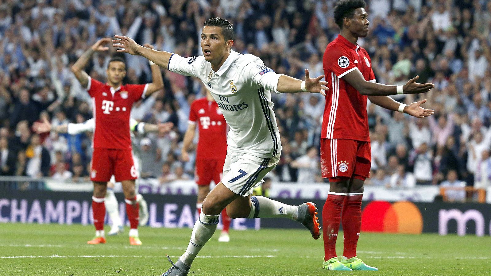 Cristiano Ronaldo, en los cuartos de final de la Champions de la pasada temporada contra el Bayern.