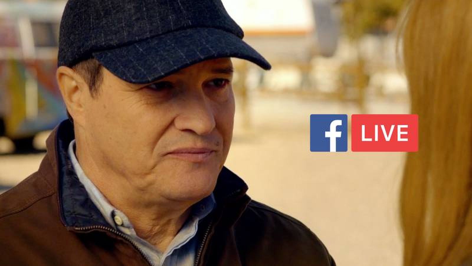  Pedro Mari Sánchez responde en el Facebook Live de 'Fugitiva'
