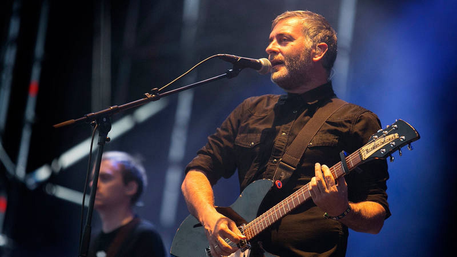 Jorge Martí, cantante de La Habitación Roja, en un concierto en 2016