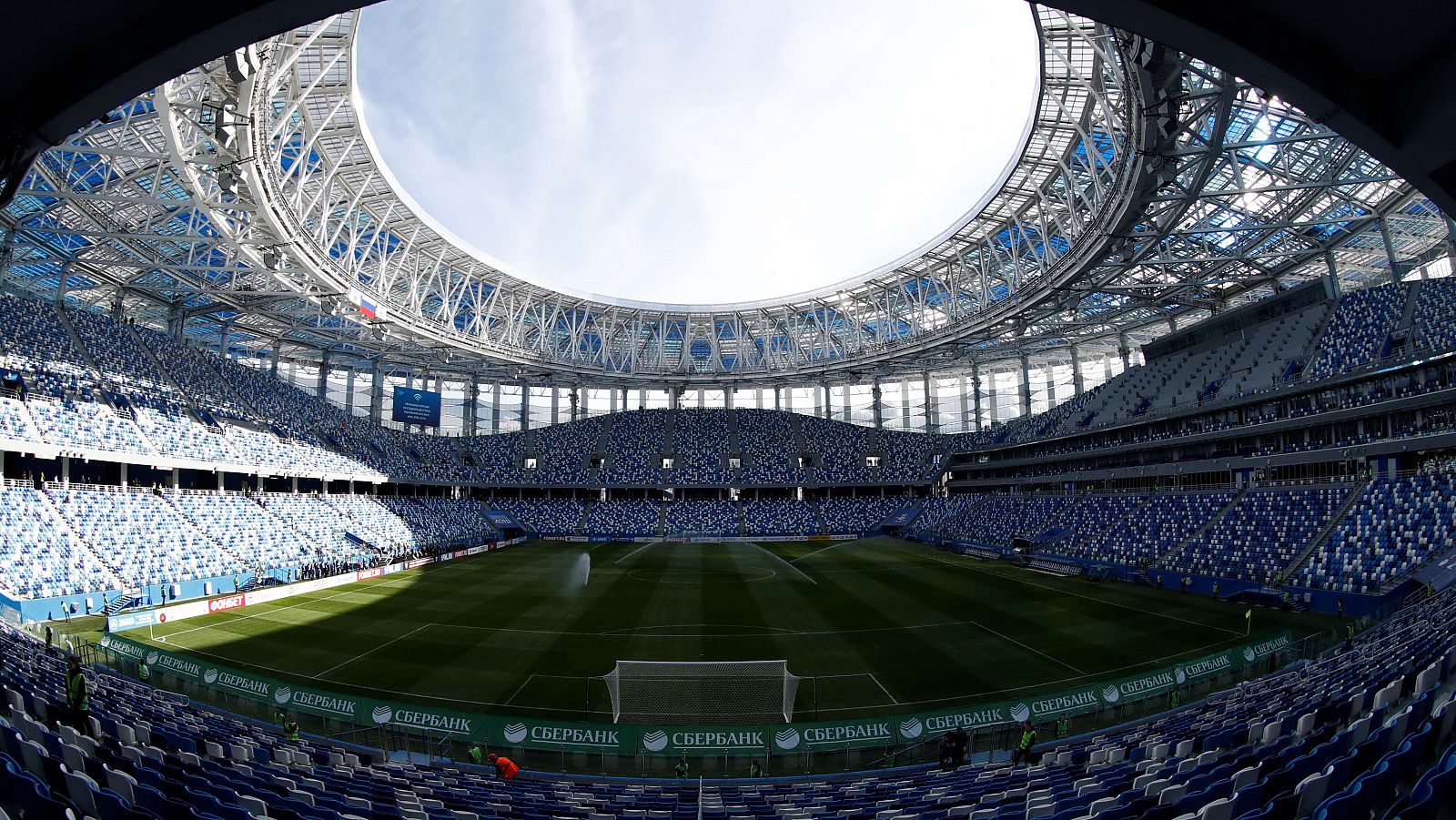 Interior del estadio de Nizhny Novgorod, sede de la Copa del Mundo de Rusia 2018 organizada por la FIFA. REUTERS/Sergei Karpukhin