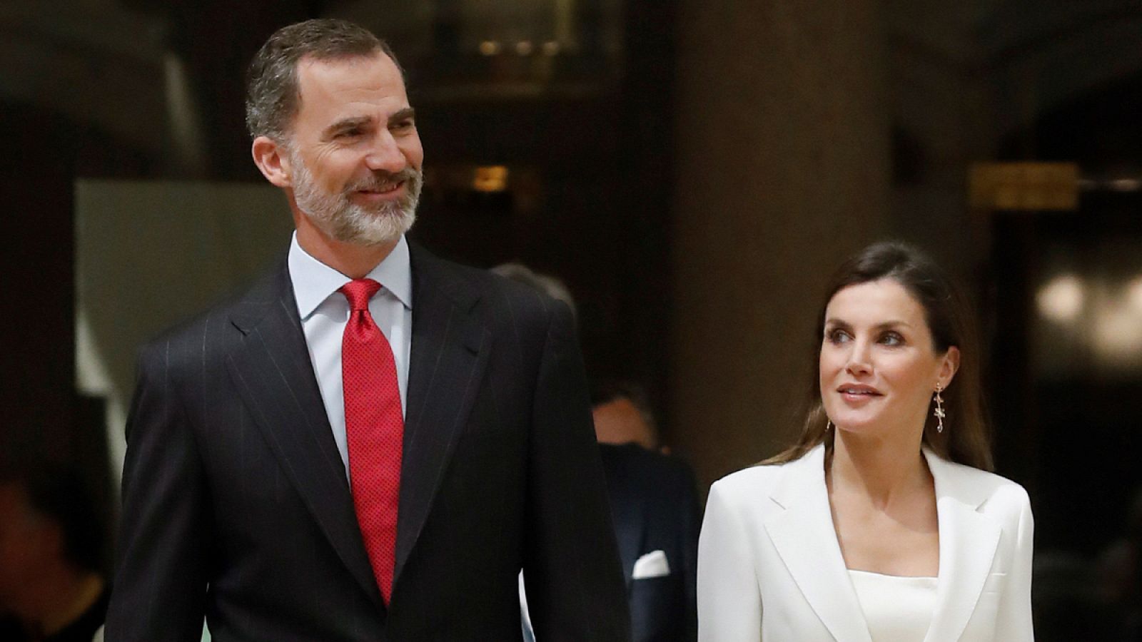 Los reyes Felipe y Letizia en el acto de presentación del Diccionario Biográfico Electrónico.