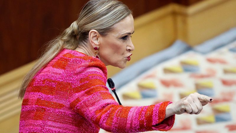 Cristina Cifuentes deja su acta de diputada en la Asamblea de Madrid y abandona la política