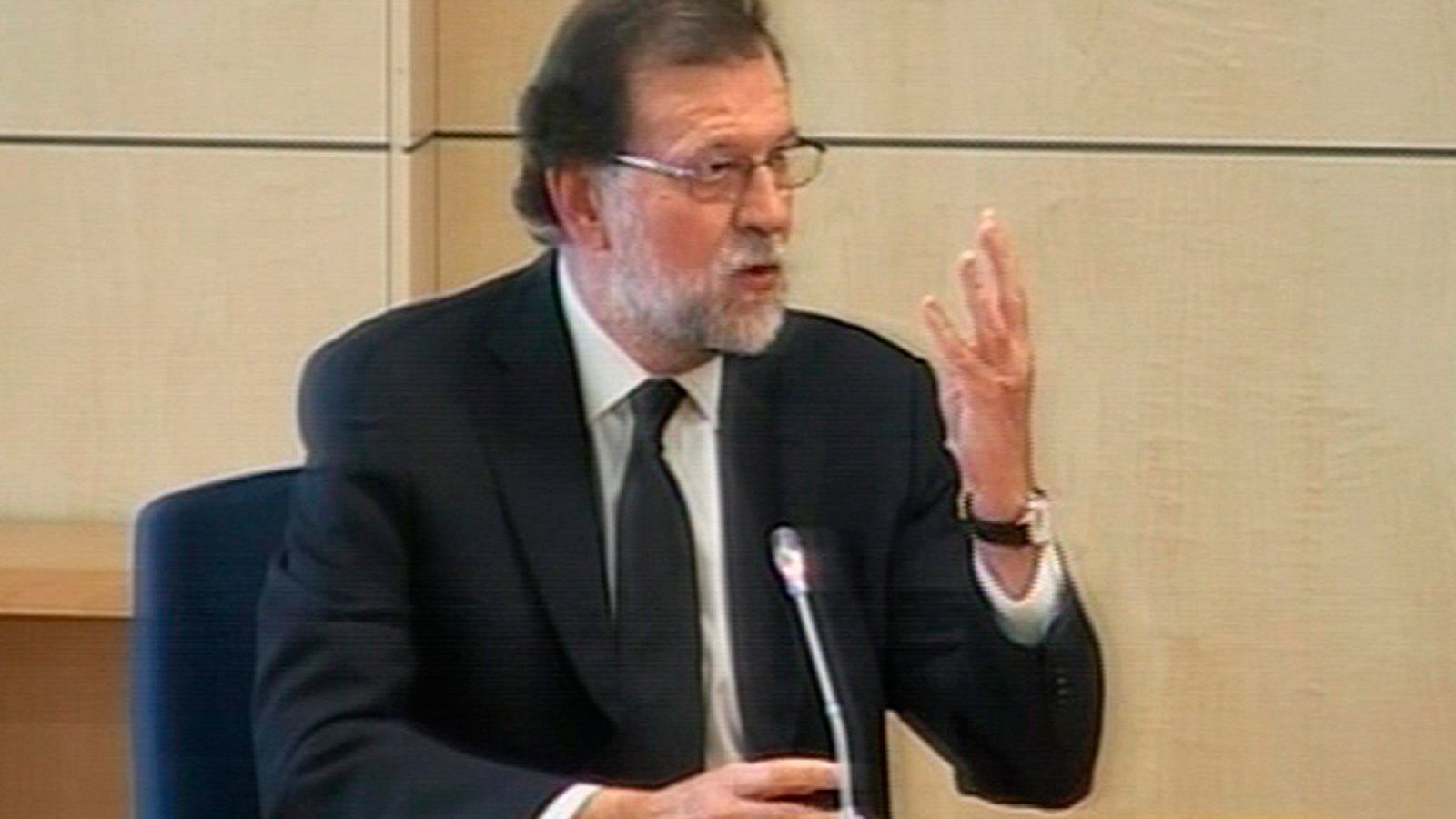 El presidente del Gobierno, Mariano Rajoy, durante su declaración como testigo en el juicio del caso Gürtel, el 26 de julio de 2017
