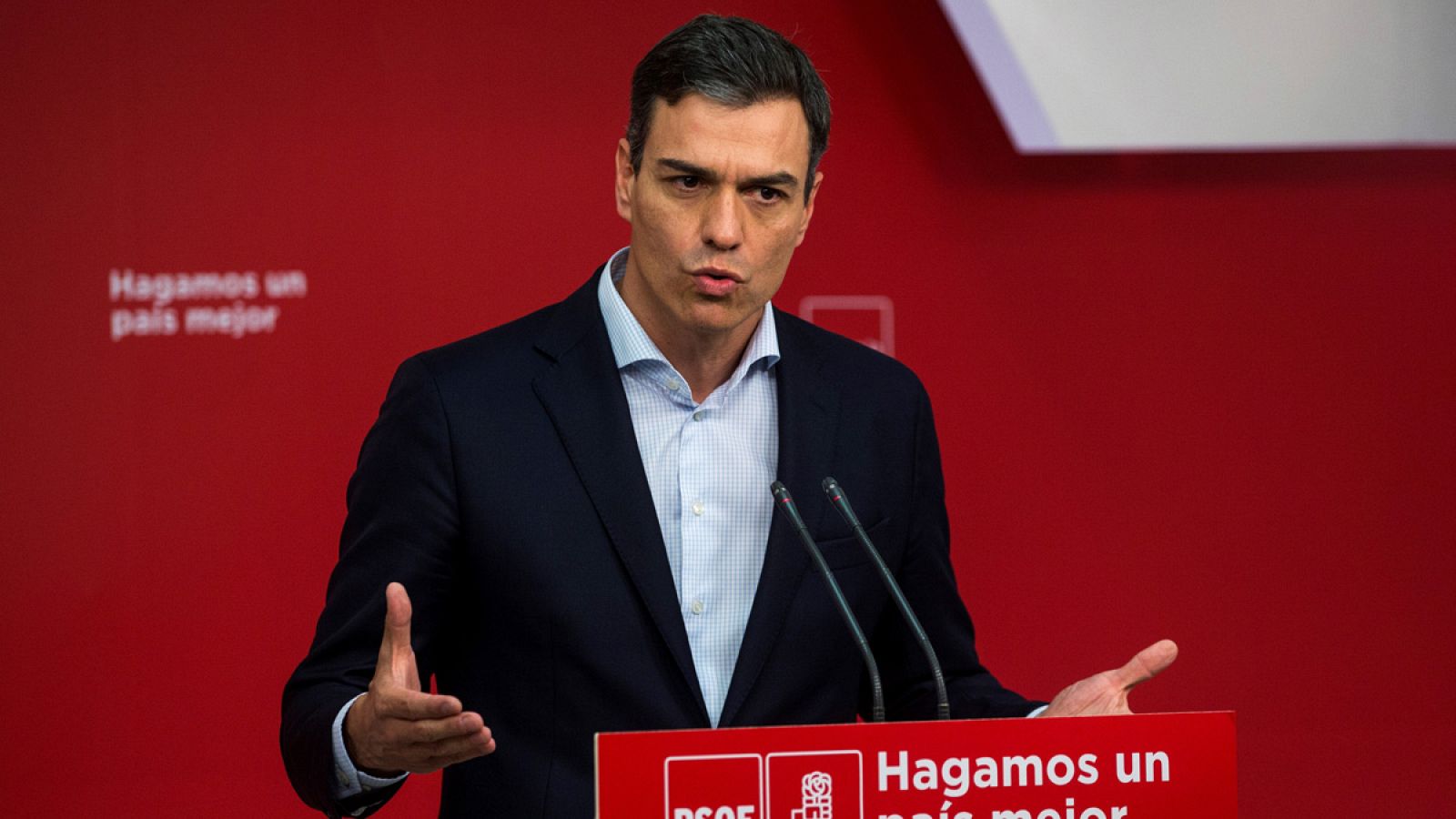 El secretario general del PSOE, Pedro Sánchez, durante una rueda de prensa en la sede de Ferraz