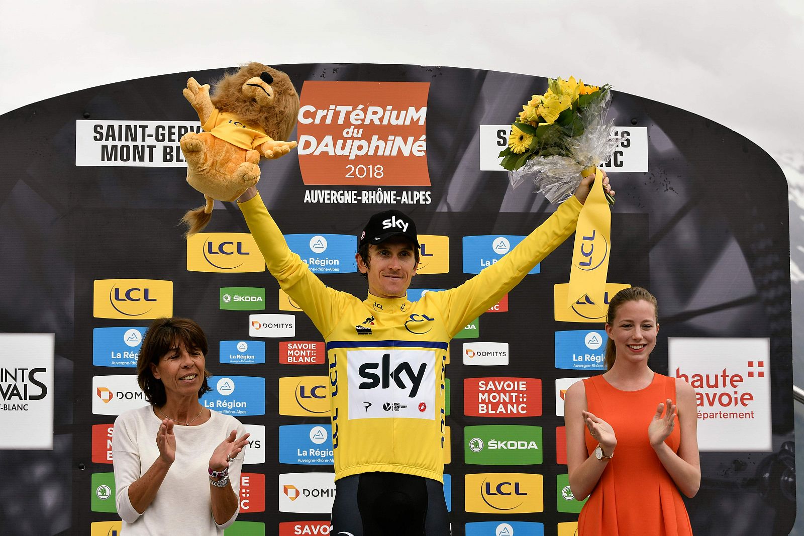 El galés Geraint Thomas en el podio de la Dauphinè 2018.