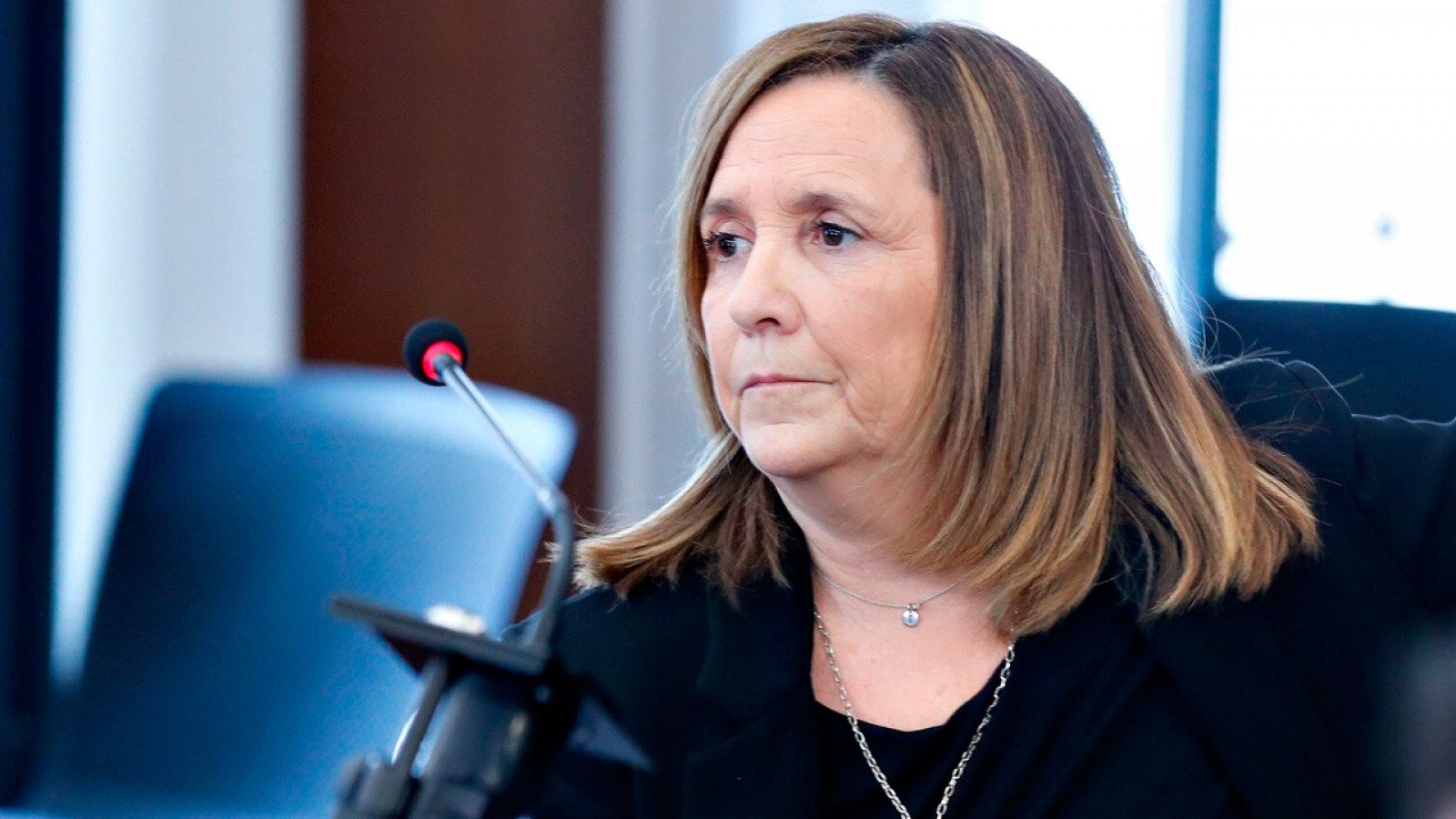 Teresa Arrieta, adjunta a la Intervención General en la Junta de Andalucía, en la sala de la Audiencia de Sevilla durante su declaración en el juicio de la pieza política del caso ERE