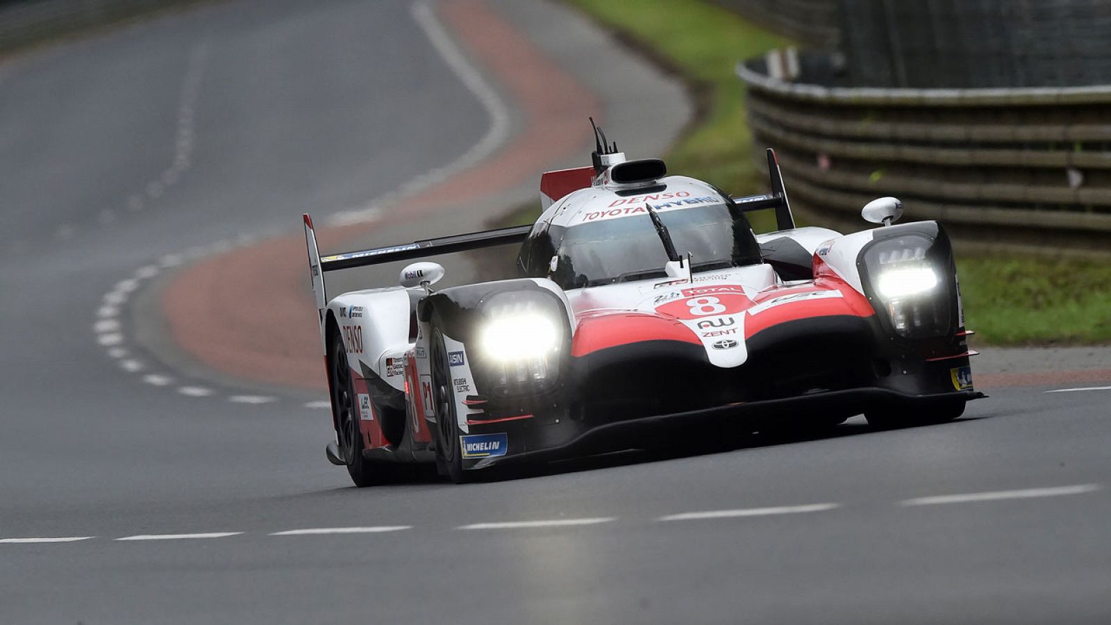 Alonso saldrá desde la 'pole' en las 24 Horas de Le Mans