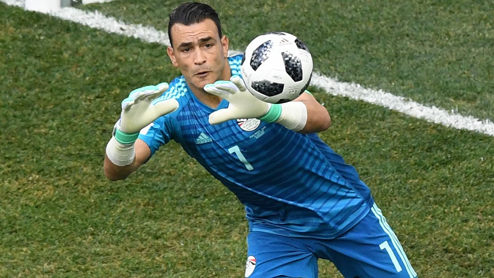 El portero egipcio Essam El Hadary, durante el partido.