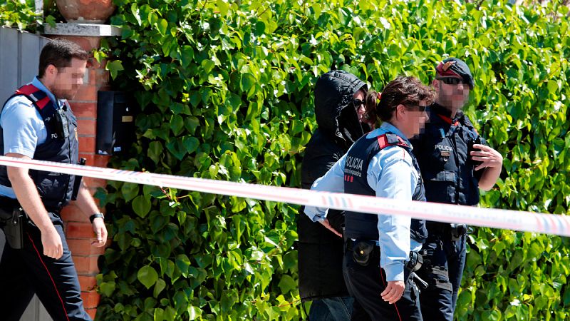 Los Mossos d'Esquadra trasladan a Rosa Peral, la guardia urbana de Barcelona acusada de matar a su expareja junto a un compañero del cuerpo en Vilanova i la Geltrú