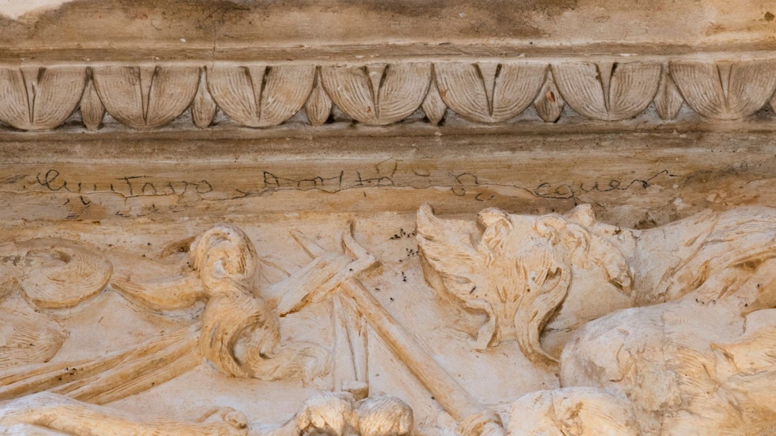 Un firma del poeta Gustavo Adolfo Bécquer se ha localizado en la portada de la iglesia del Convento de San Clemente, en Toledo