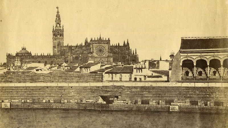 Interior de la Plaza de Toros y Catedral en Sevilla, Luis Masson, CFRivero.