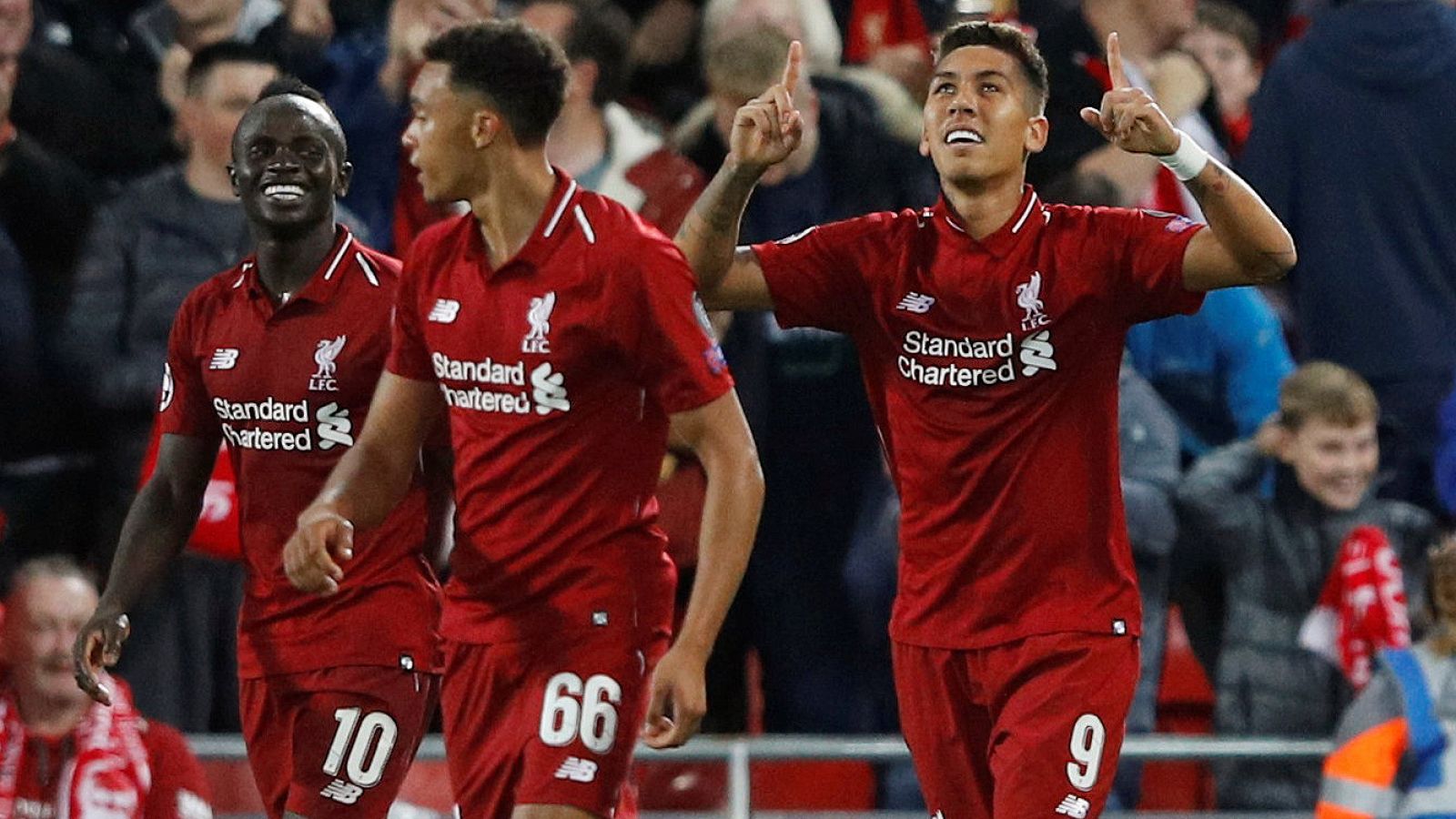 Los jugadores del Liverpool celebran la victoria sobre el PSG.