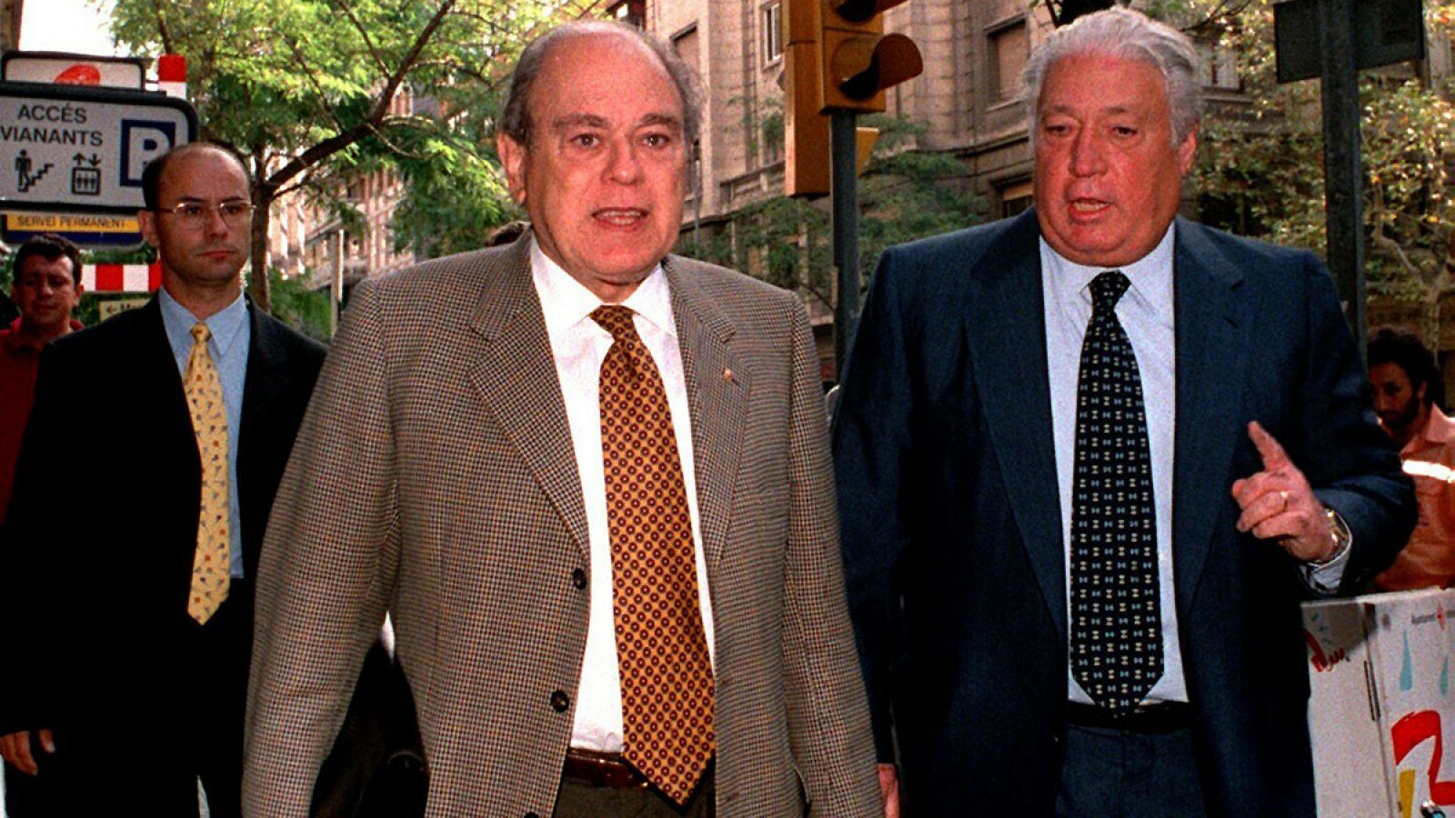 Macia Alavedra con Jordi Pujol, de quien era su mano derecha, en 1998