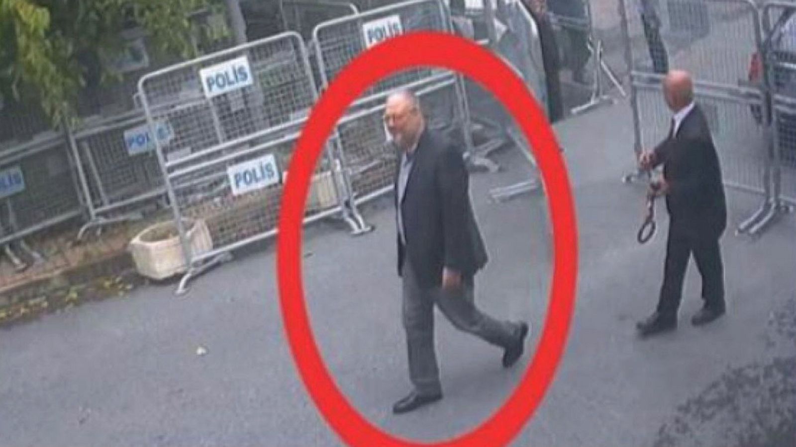 Jamal Khashoggi llega al consulado saudí en Estambul el 2 de octubre