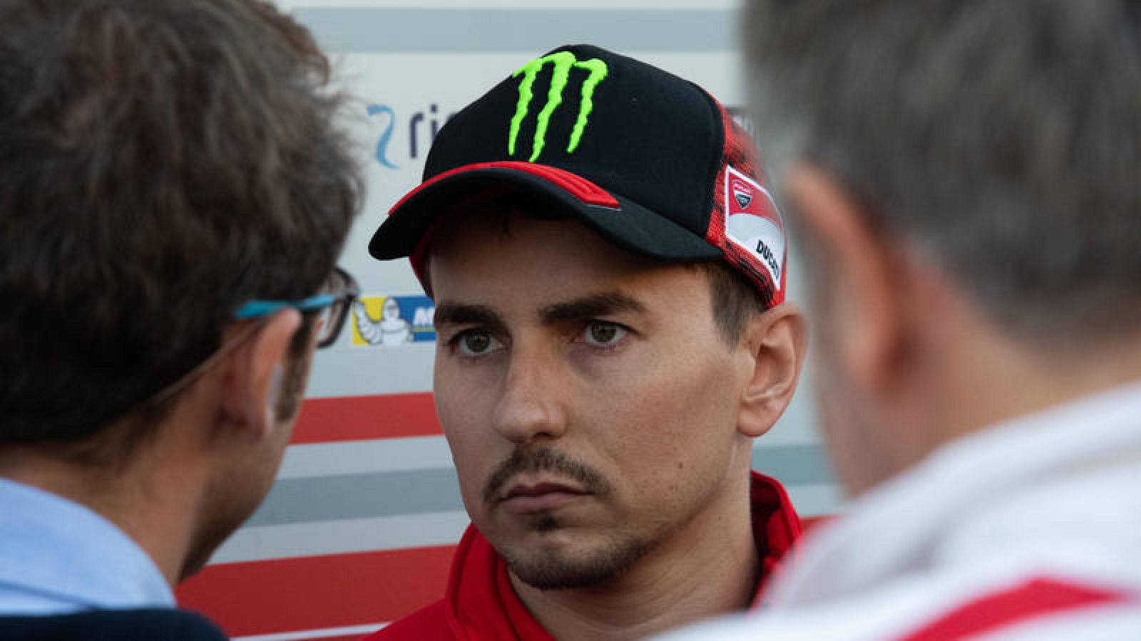 Jorge Lorenzo, operado con éxito de la muñeca izquierda 