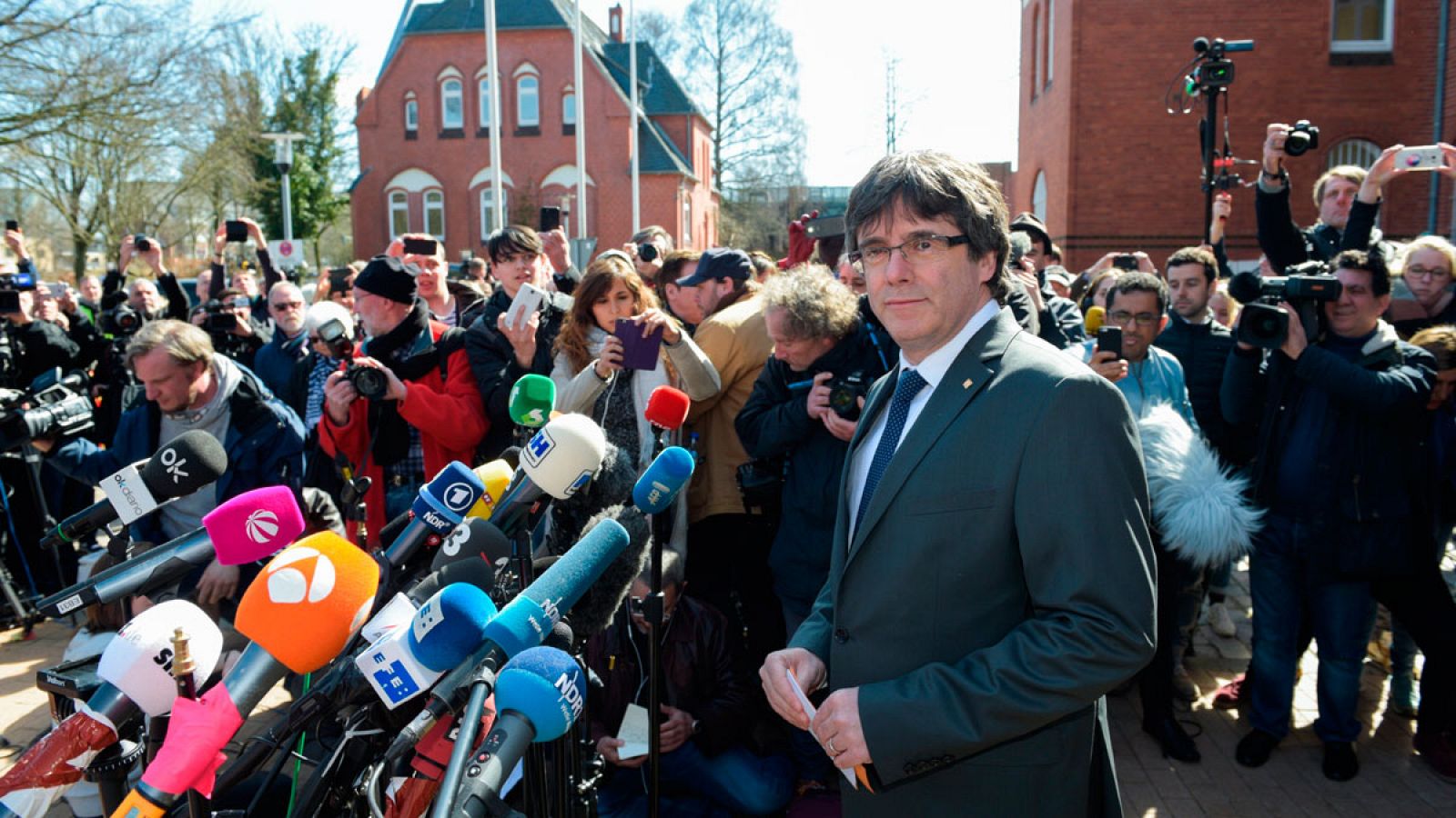 Puigdemont abandona la prisión de Neumünster, Alemania