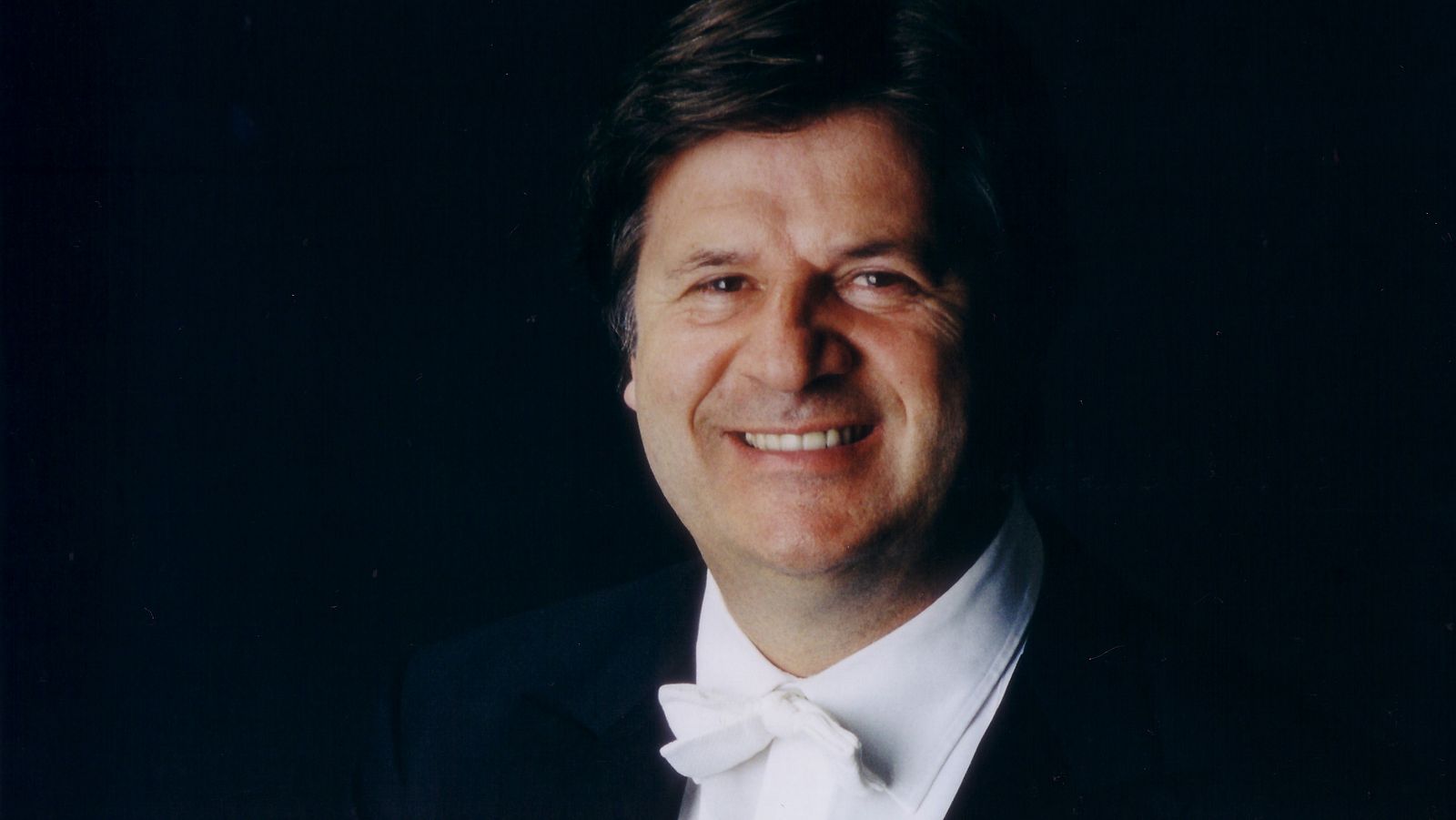 El director de orquesta Günter Neuhold
