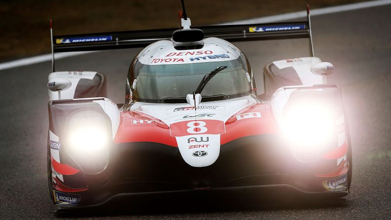 Fernando Alonso, en los entrenamientos de Shanghai.