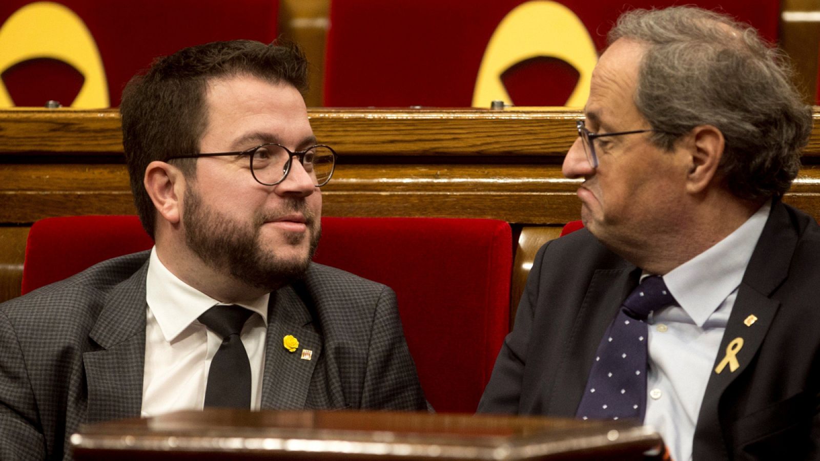 El presidente de la Generalitat, Quim Torra (d), y su vicepresidente, Pere Aragonés (i).