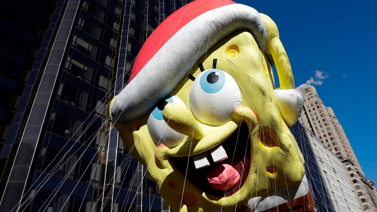 Bob Esponja durante el desfile de la celebración del Día de Acción de Gracias el pasado jueves