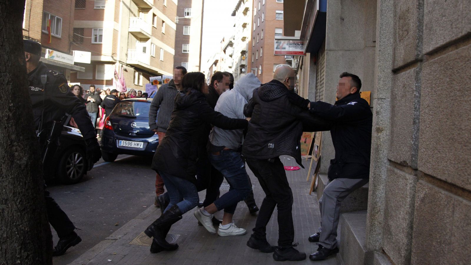 El joven de Castrogonzalo ha sido recibido con gritos de asesino por familiares y amigos de la víctima