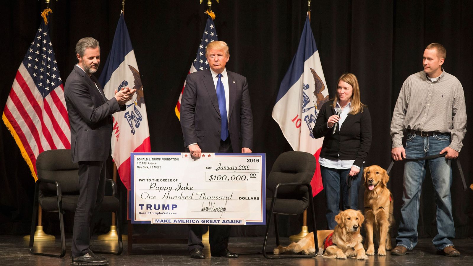 Donald Trump cuando aún era candidato a la presidencia en un acto de la Fundación Trump