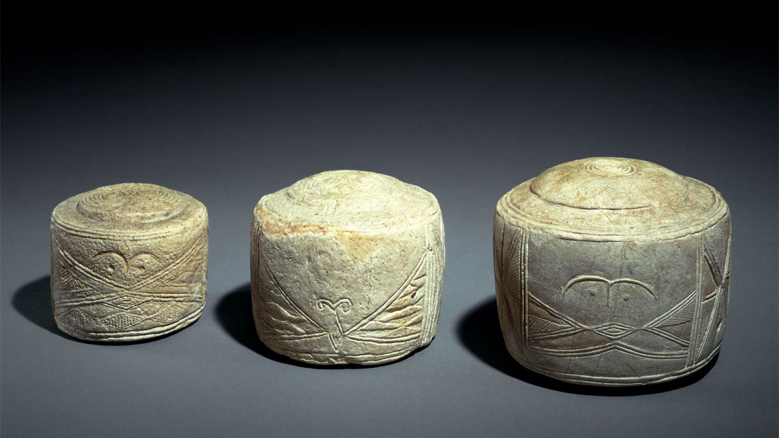 Los tambores de Folkton tienen alrededor de 5.000 años y fueron encontrados en antiguos sitios arqueológicos en Gran Bretaña.