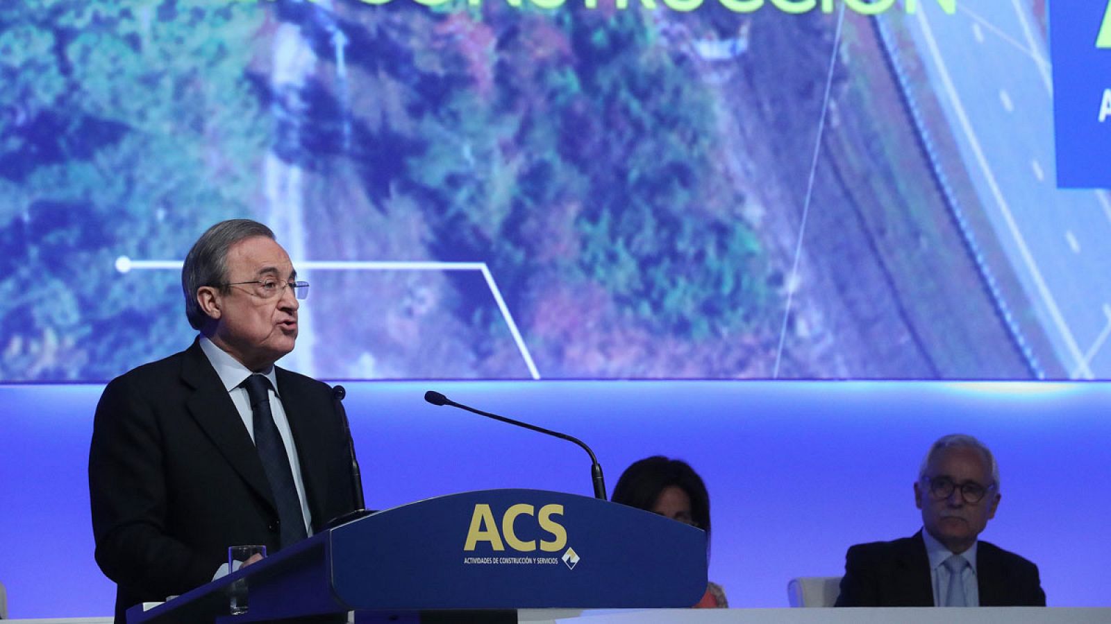 Florentino Pérez, presidente de ACS en la última junta de la compañía