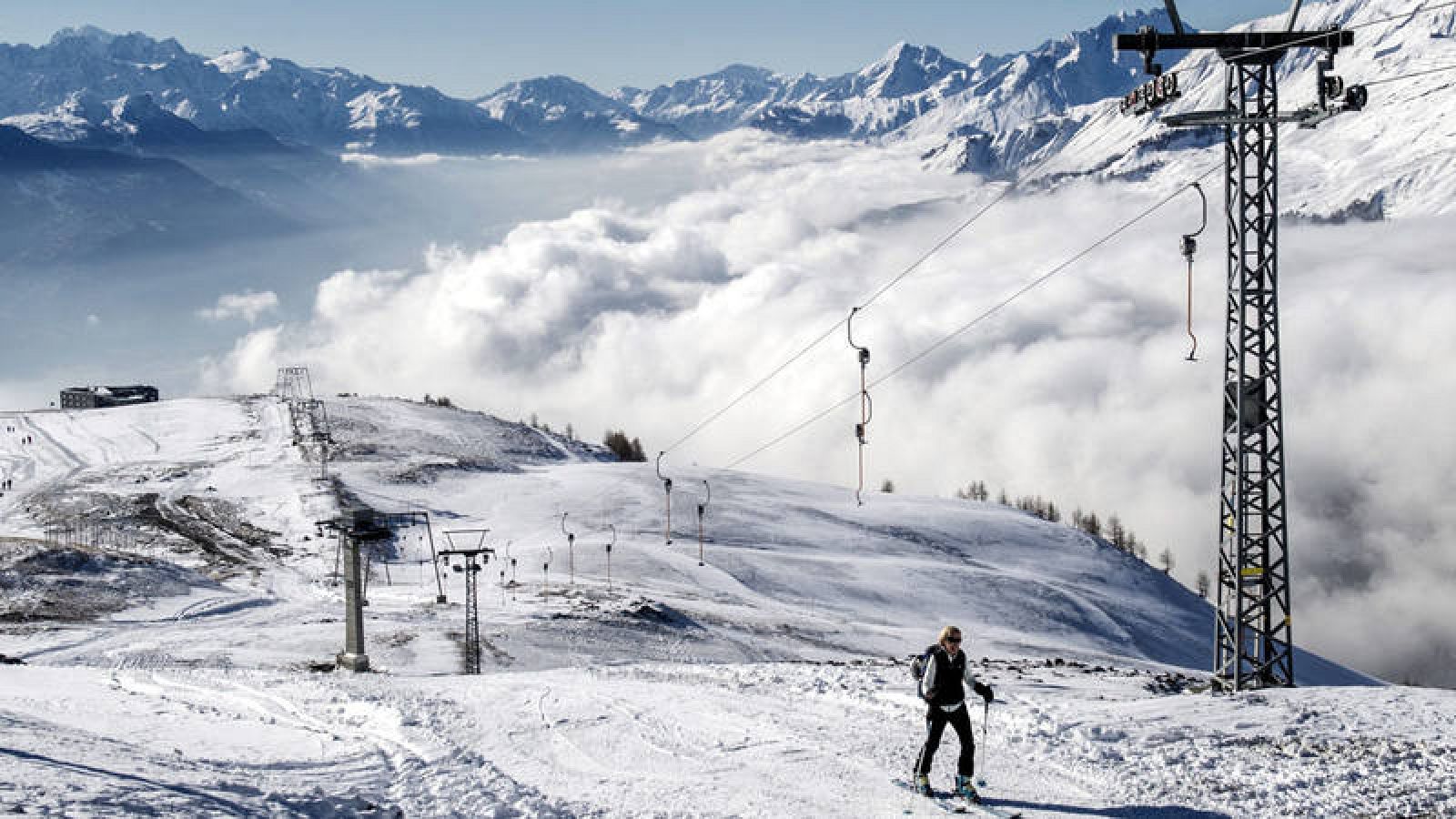 Una Decena De Desaparecidos Tras Una Avalancha En Una Estacion De Esqui En Suiza