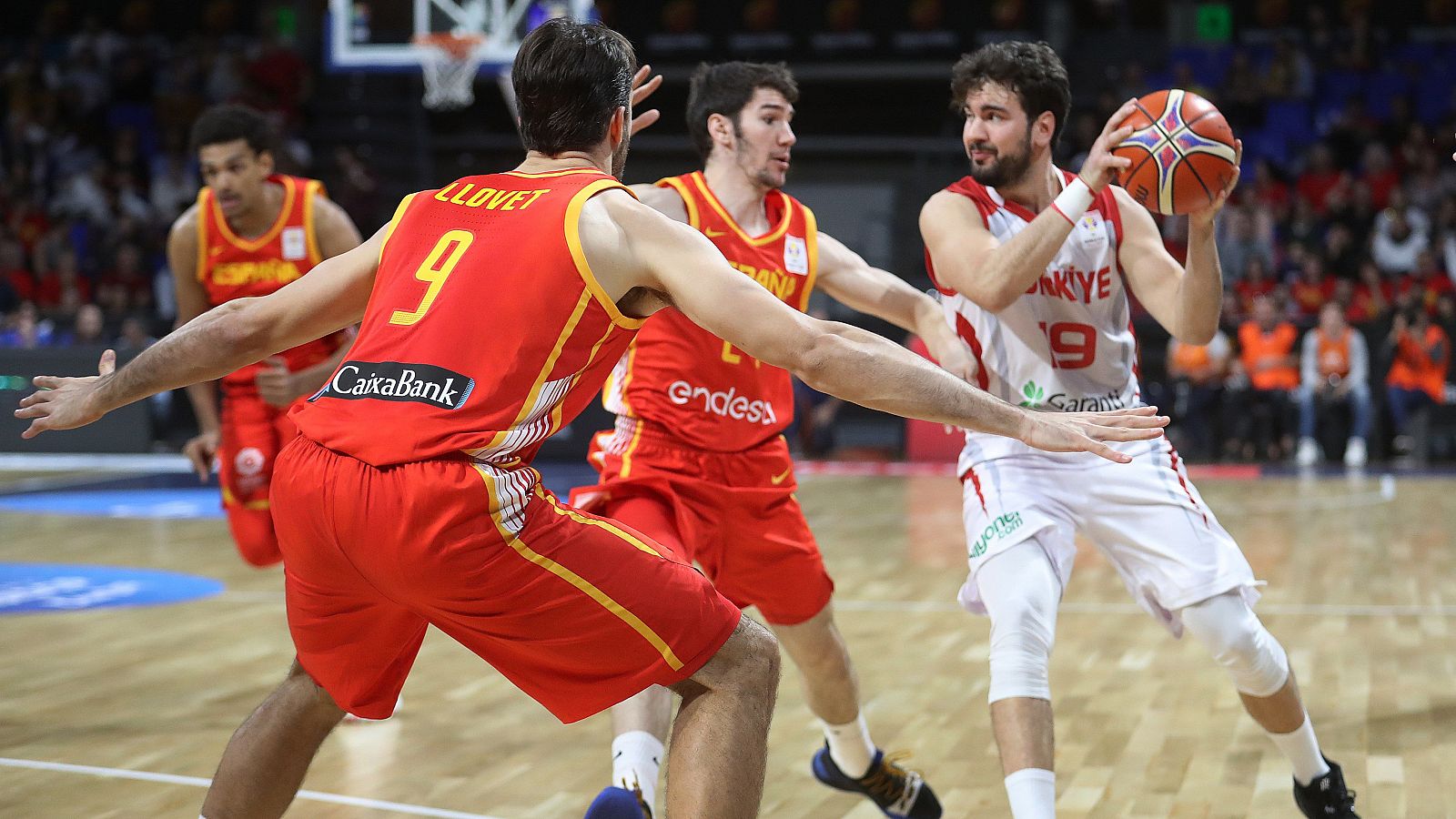 Darío Brizuela y Nacho Llovet, en un momento del partido contra Turquía.