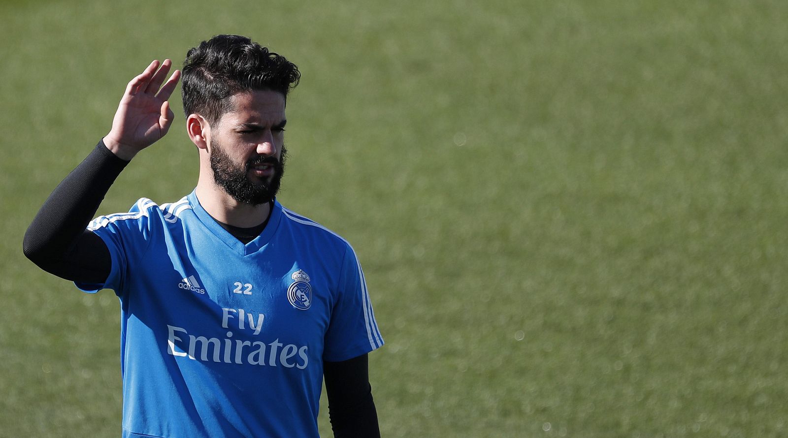 El centrocampista del Real Madrid Francisco Isco, durante el entrenamiento realizado este martes en la Ciudad Deportiva de Valdebebas.