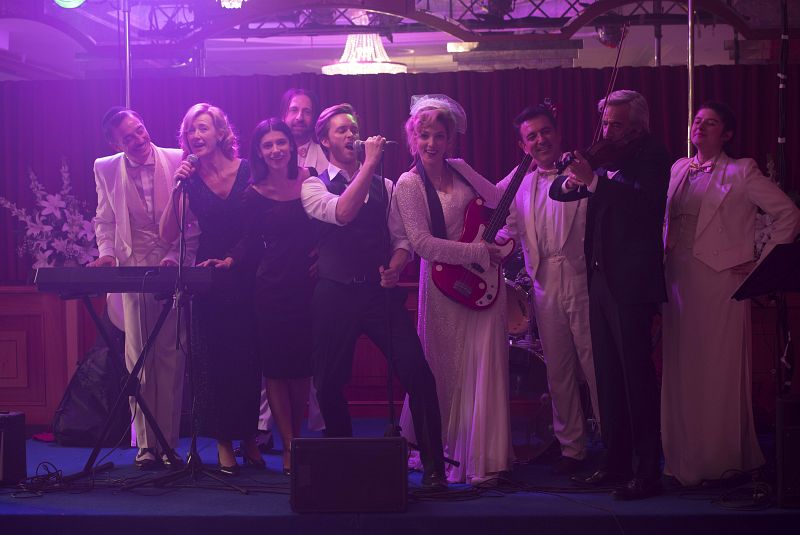 La boda de Toni y Deborah en el primer capítulo de la temporada 20ª de 'Cuéntame cómo pasó'