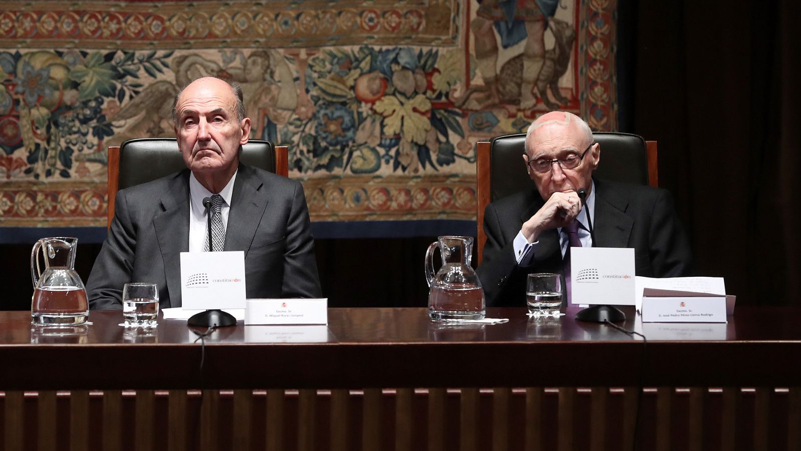 Miquel Roca (i) y José Pedro Pérez-Llorca (d), en el acto del cuarenta aniversario de la Constitución el pasado mes de diciembre