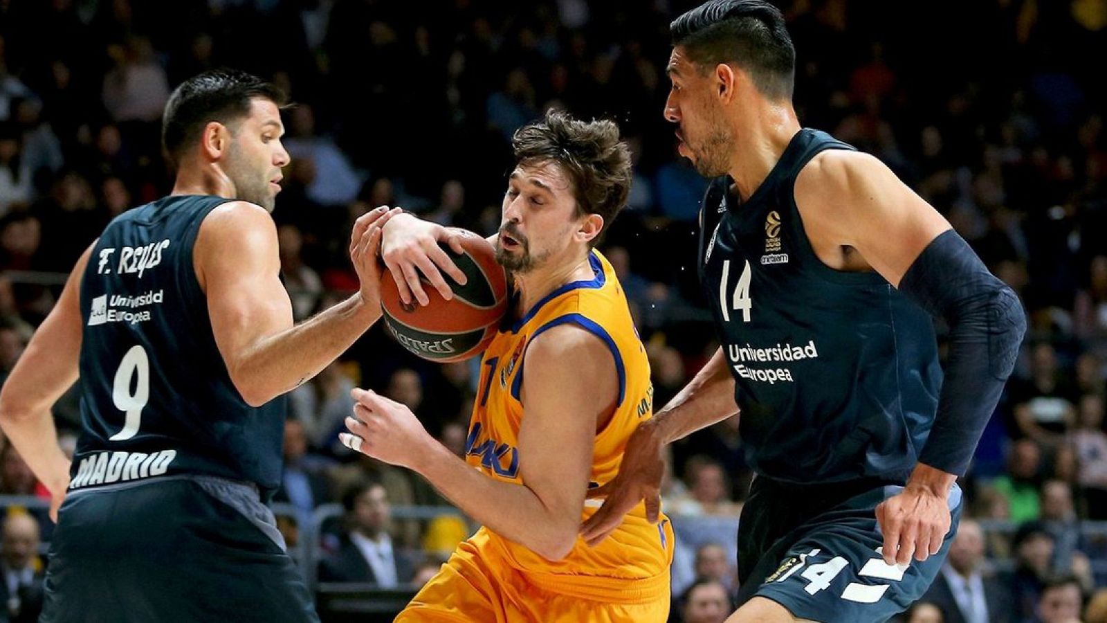 El Madrid se exhibe ante el Khimki con un Felipe Reyes de récord