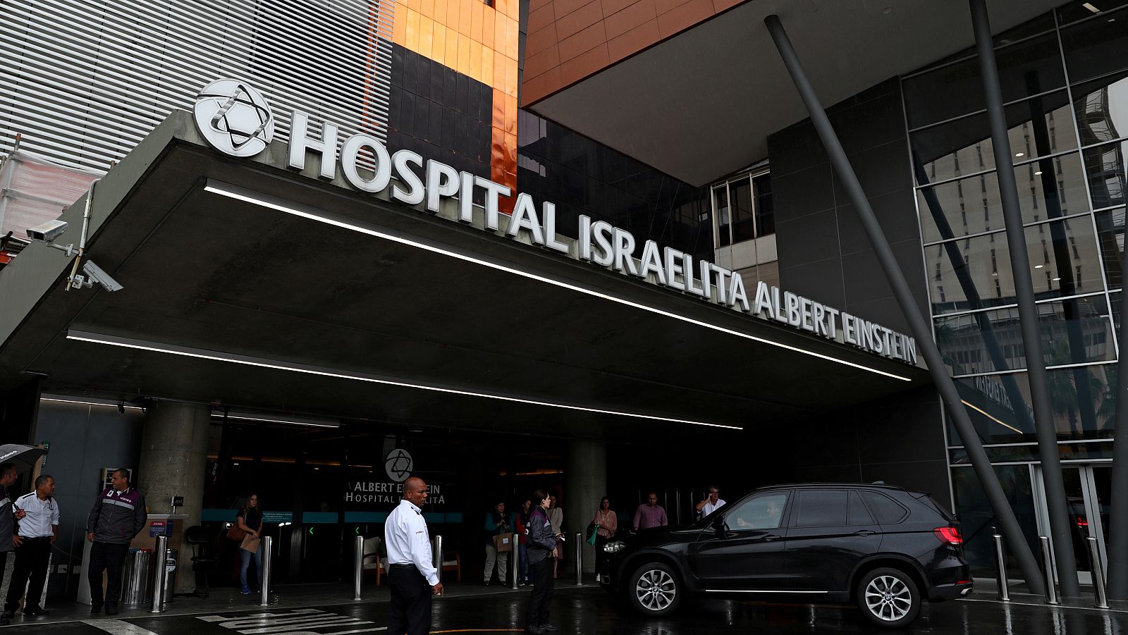 Pelé recibe alta médica y retorna a casa tras ser operado de cálculo renal