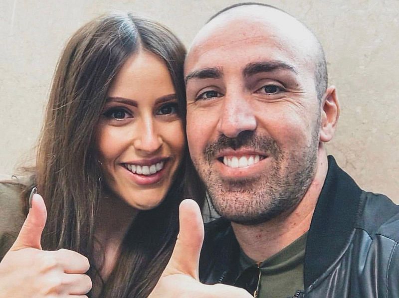 El exfutbolista español José Enrique confirma en sus redes sociales que ha superado el cáncer.
