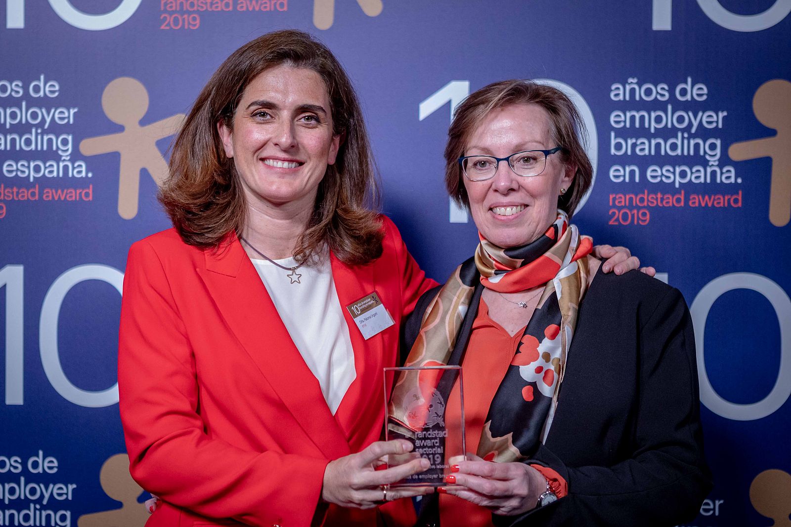 Paloma Urgorri, directora de Recursos Humanos de RTVE, y M. Paz de la Fuente, subdirectora de Gestión del Talento y compensaciones