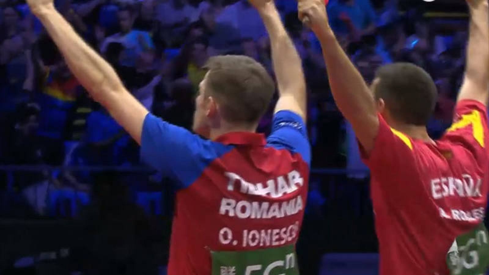  La pareja hispanorumana Robles - Ionescu celebra la victoria