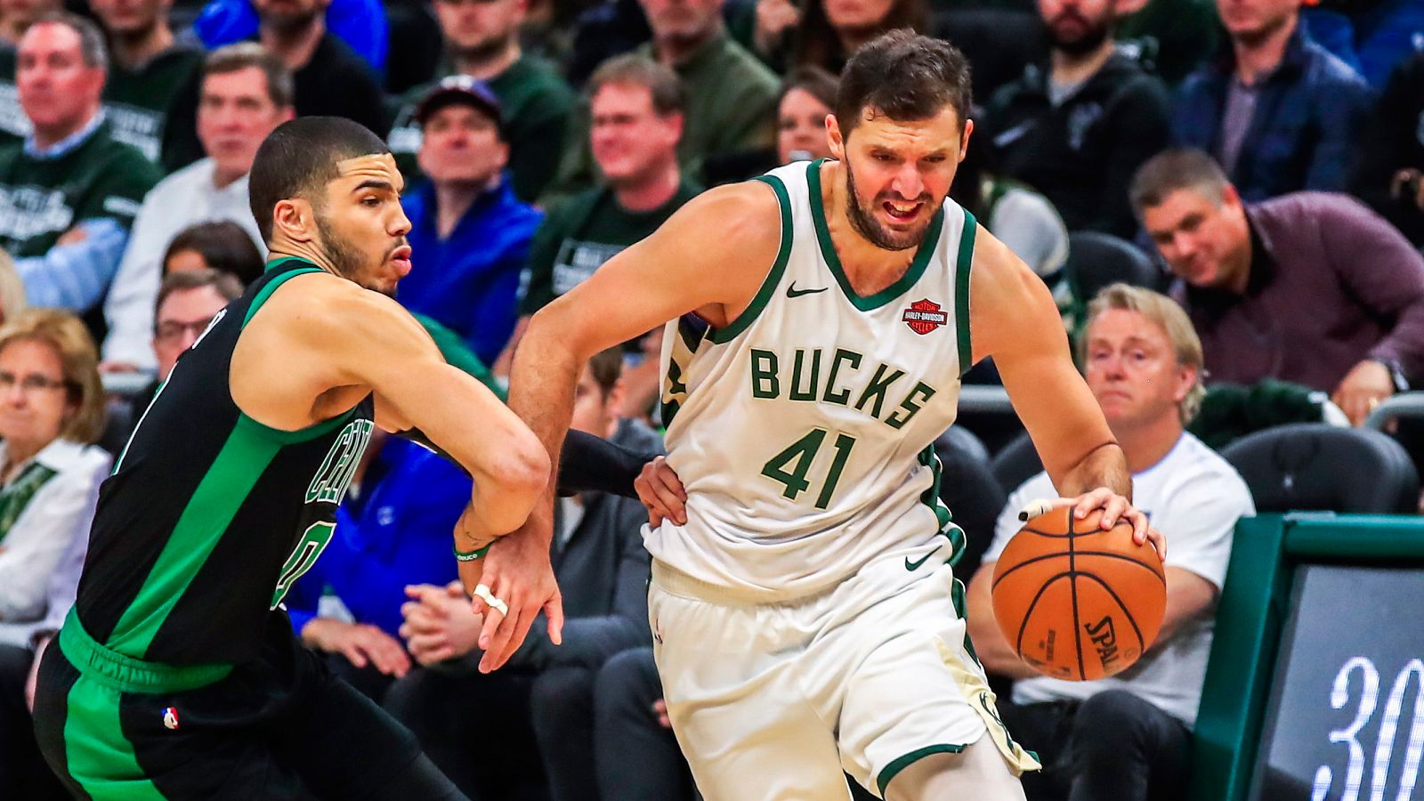 Mirotic no puede evitar derrota a domicilio de los Bucks