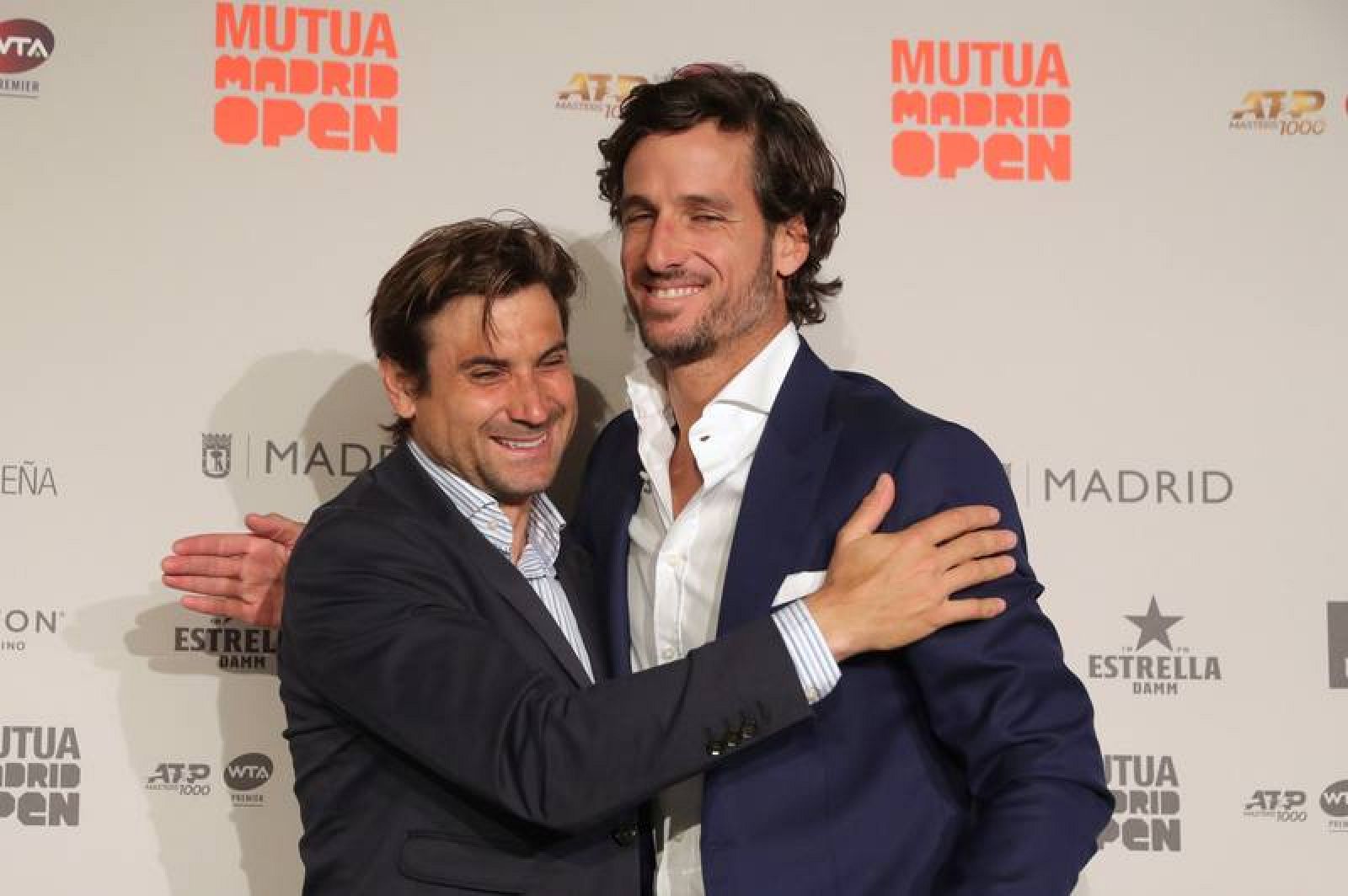  El director del Mutua Madrid Open, Feliciano López (d), junto al tenista David Ferrer (i), durante la rueda de prensa con motivo del torneo Mutua Madrid Open que se disputa del 3 al 12 de mayo en Madrid, en las instalaciones de la Caja Mágica 