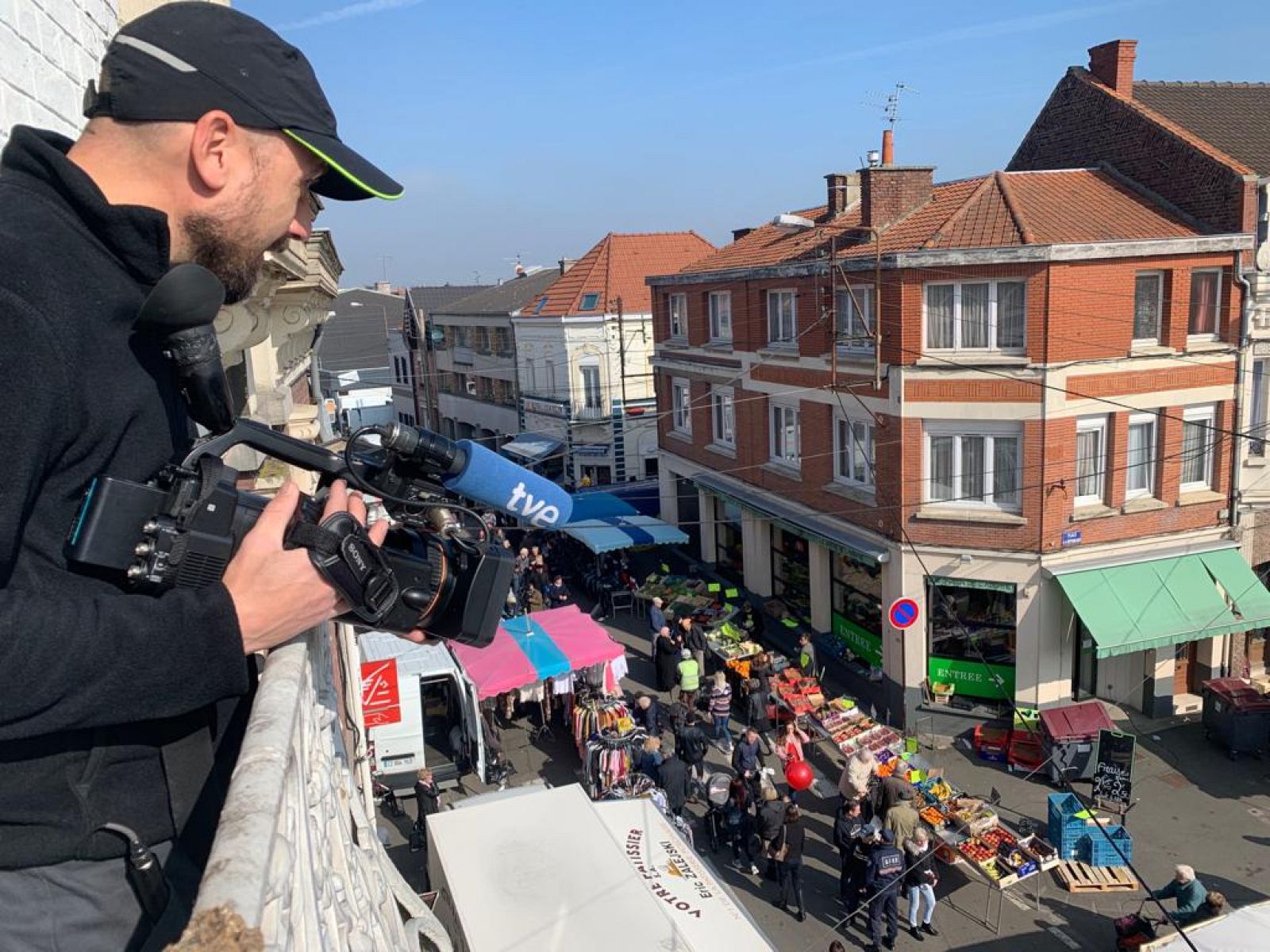 El equipo de 'En Portada' rodando el reportaje