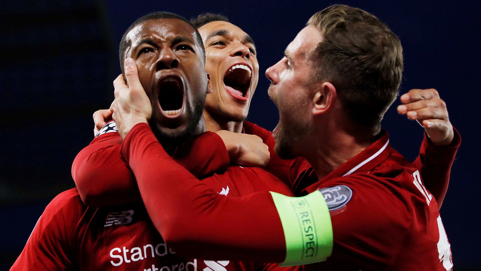 El Liverpool celebra uno de sus goles al Barcelona.