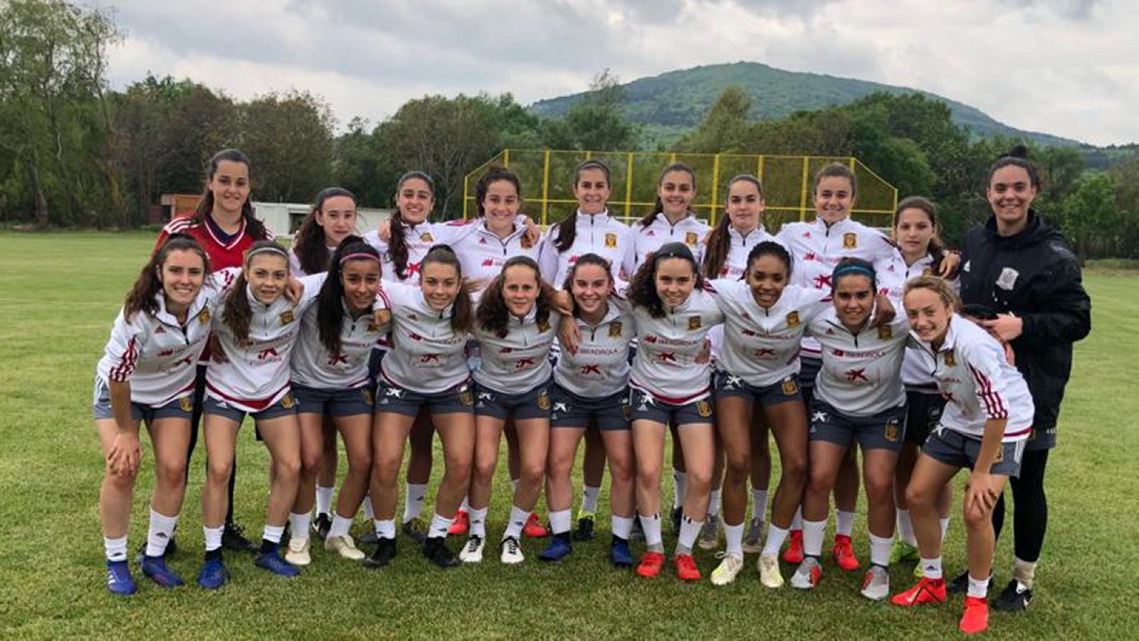 Foto de la selección española sub17 femenina