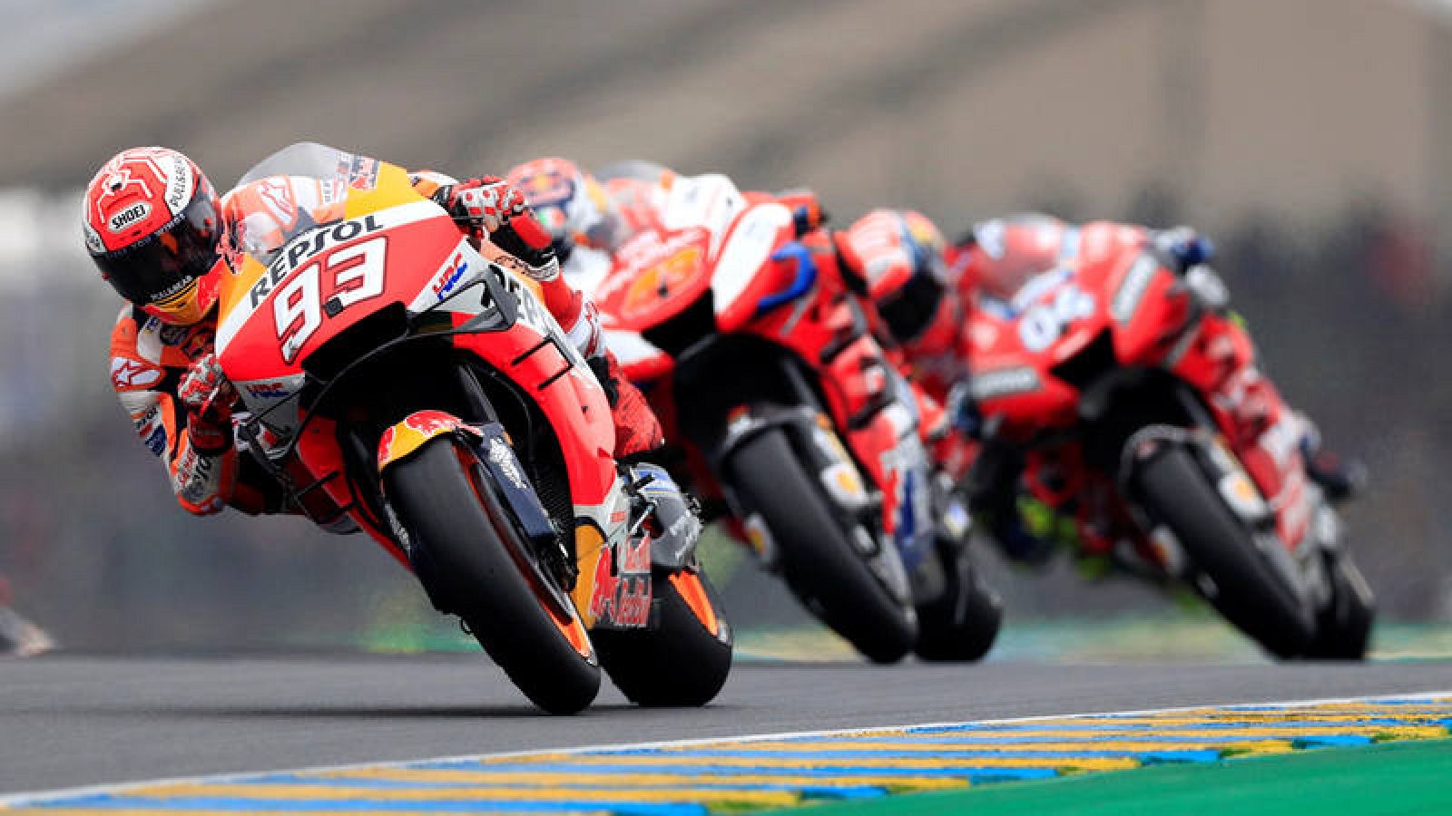 Márquez lidera la carrera de MotoGP