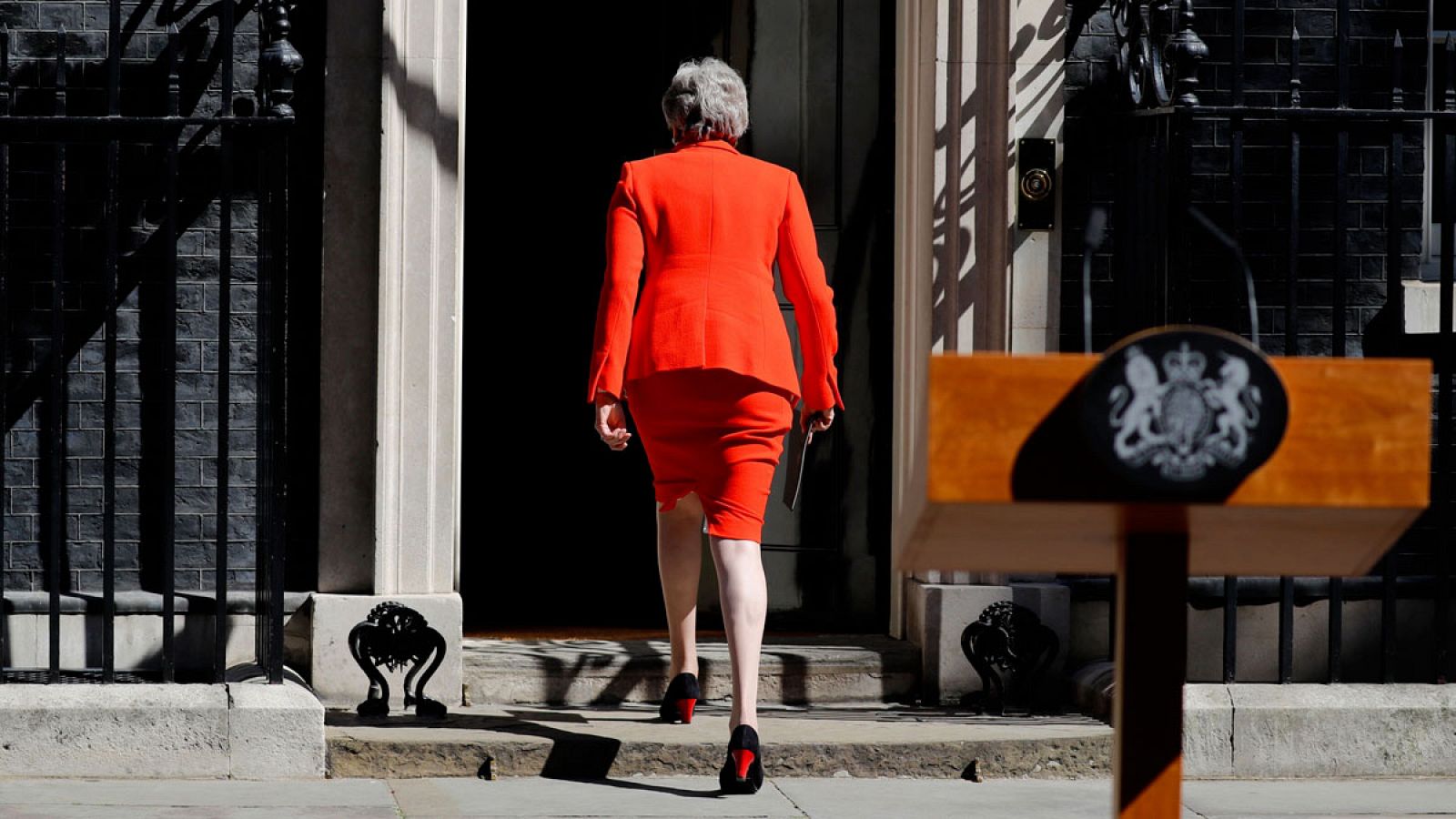 La primera ministra británica, Theresa May, después de anunciar su dimisión.