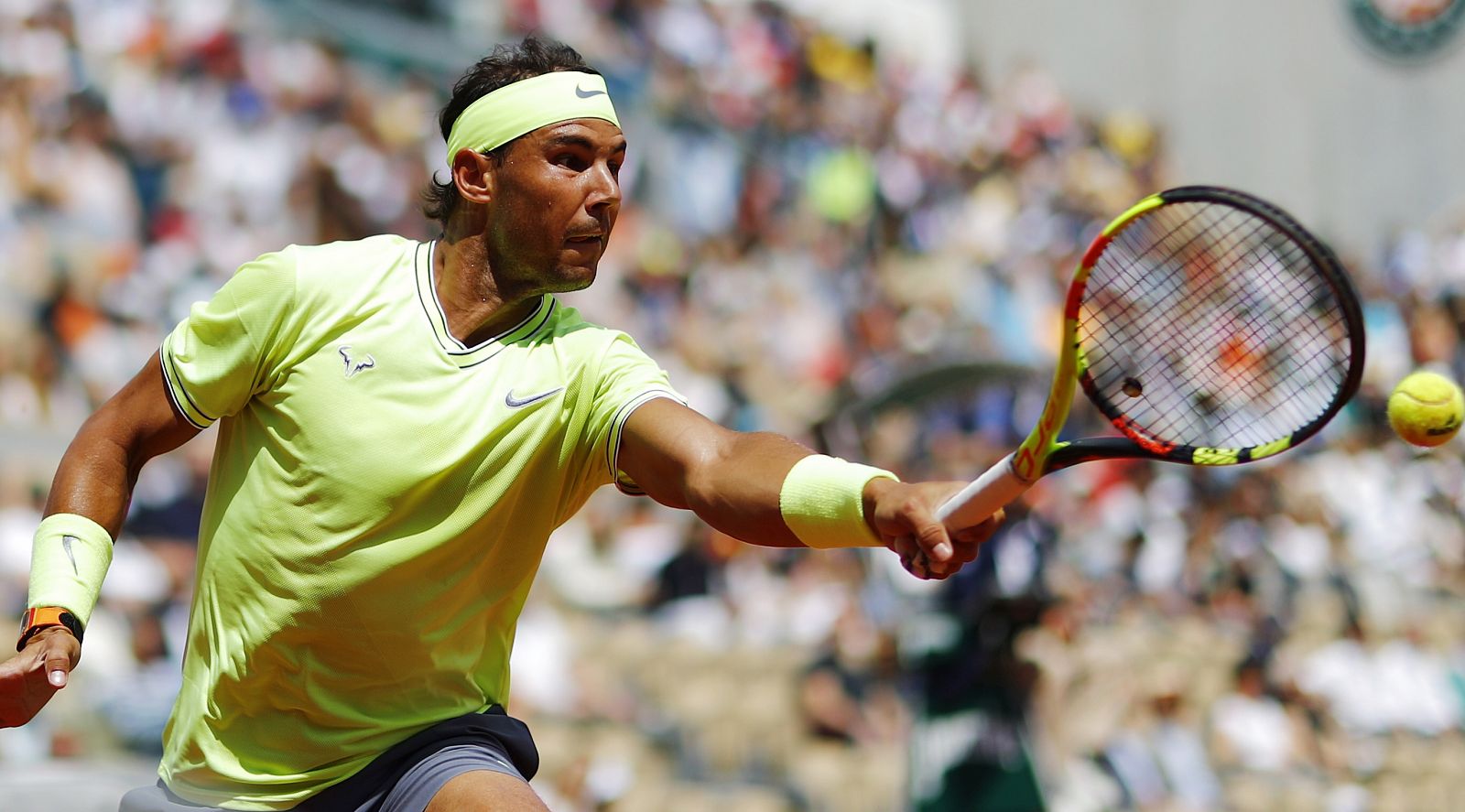 El tenista español Rafa Nadal, en su partido de Roland Garros contra el alemán Yannick Maden.